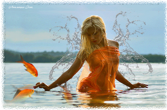Девушка в воде